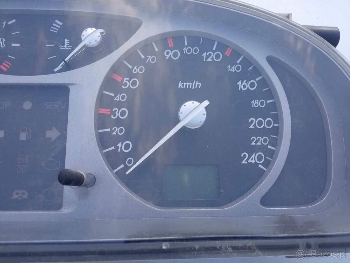 Licznik renault laguna ll kombi 1.9 DCI - 4