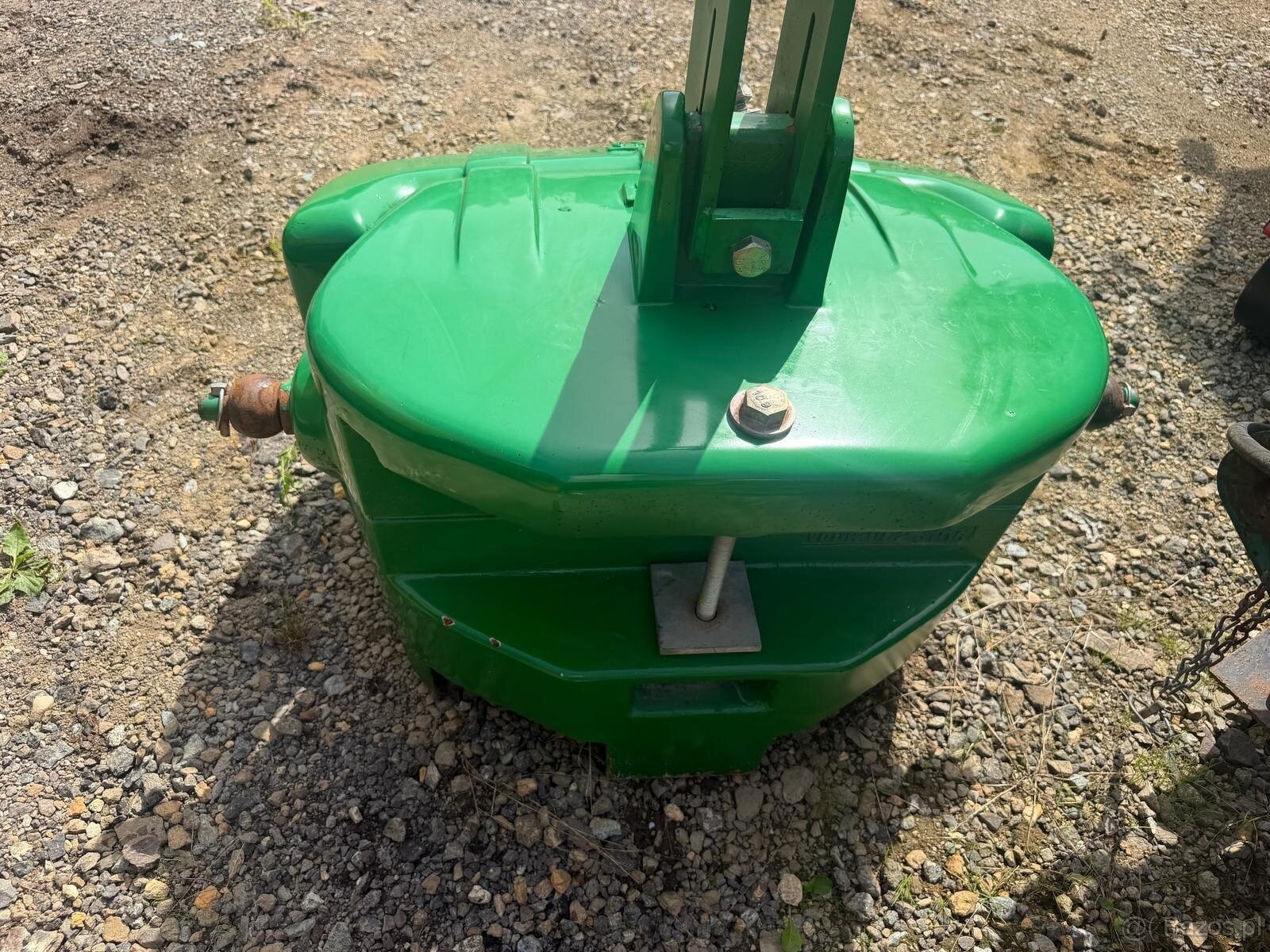 Ciężarek John Deere 900+600=1500 kg. Cena ciężarek 10000 zł. - 4