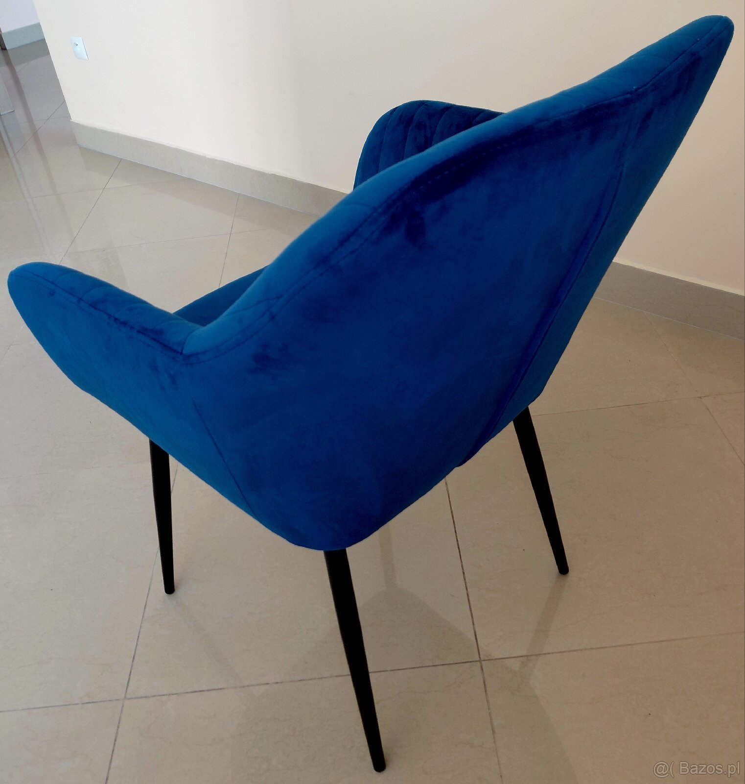 Krzesło tapicerowane welurowe Emilia - 4