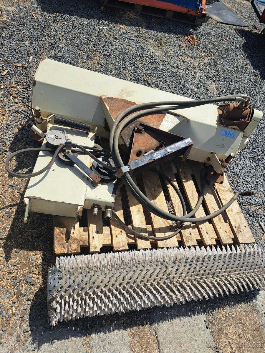 Miotła do zamiatania. Miotła do mini traktora. - 4