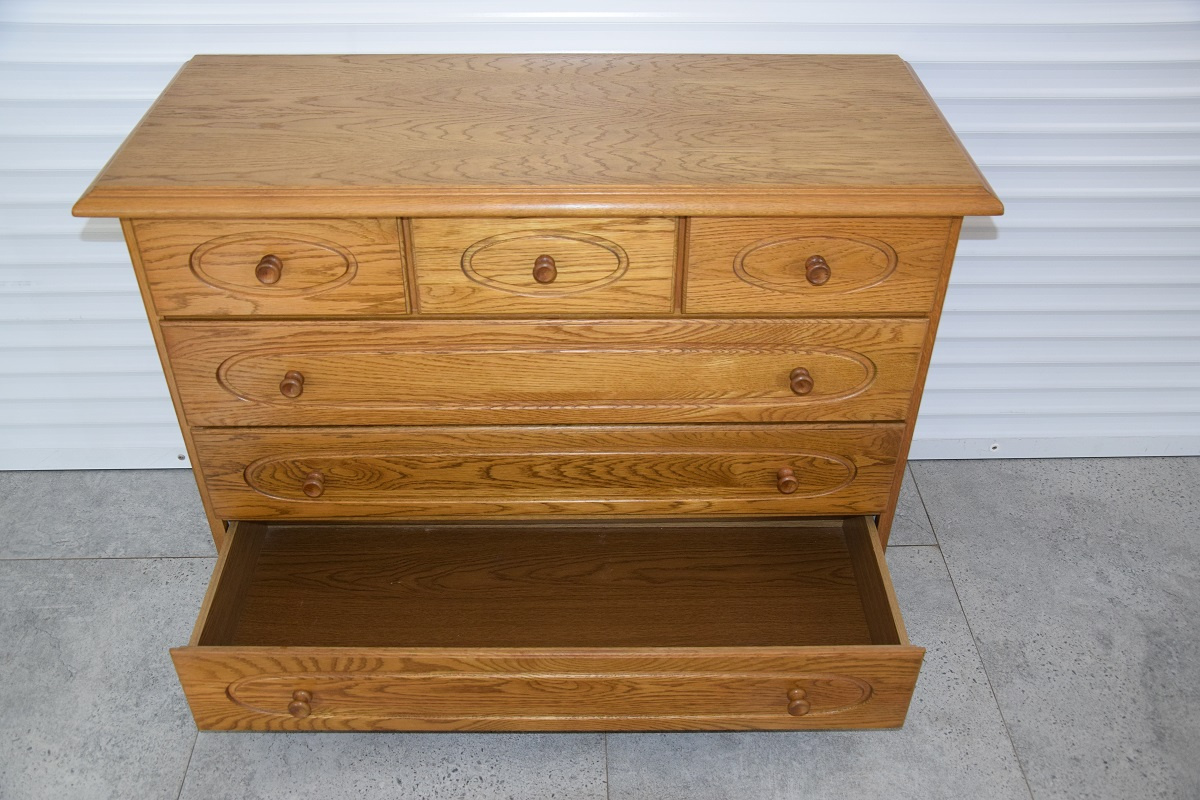 komoda dębowa z szufladami - jak nowa - 4