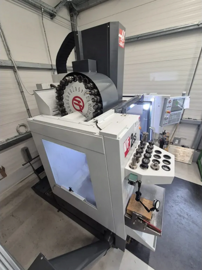 HAAS VF-2SS-EU – Pionowe centrum obróbcze CNC, 3-osiowe - 4