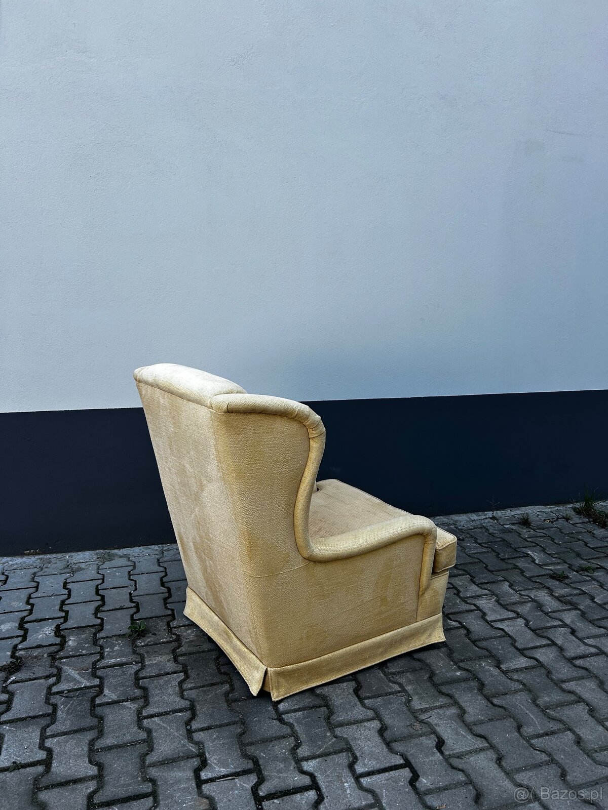 Fotel uszak w bardzo dobrym stanie - 4