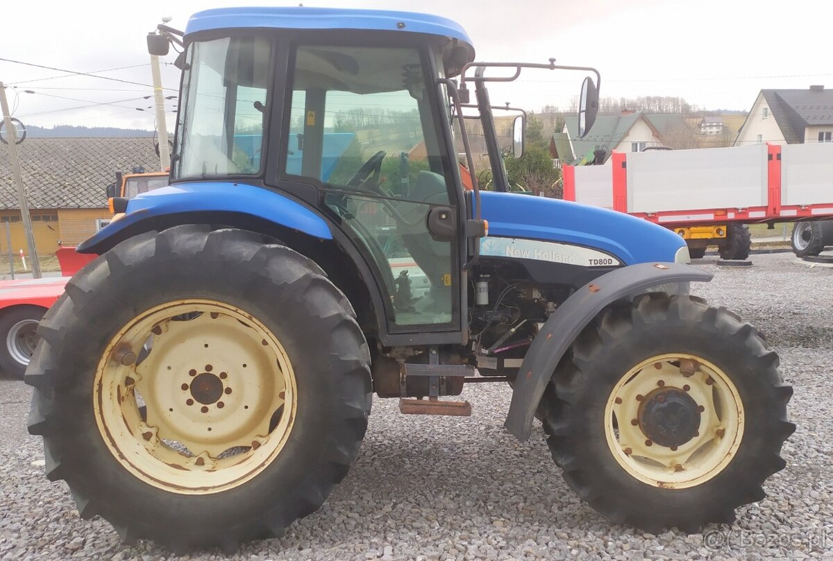 Traktor New Holland TD80D - 4