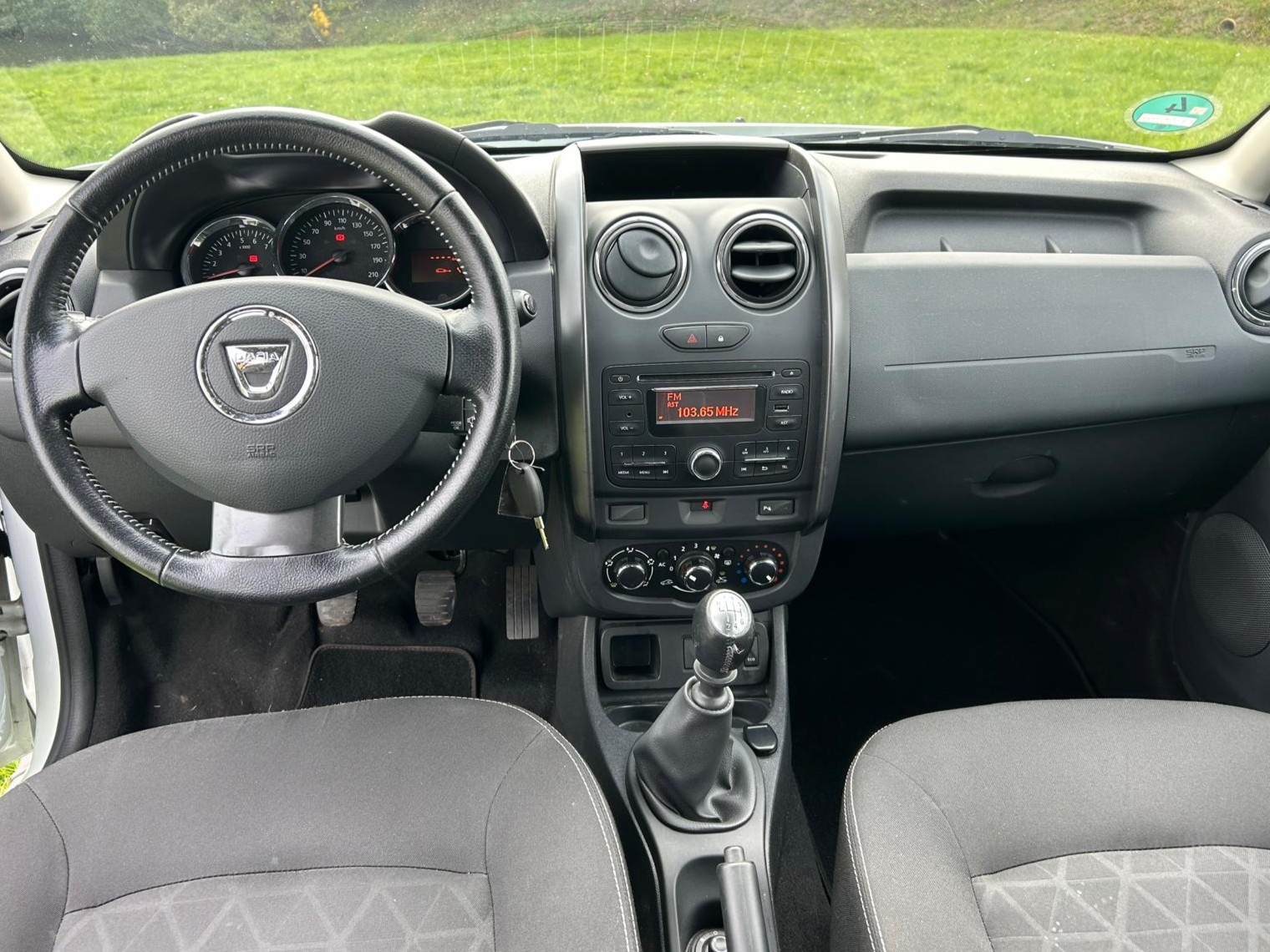 Dacia Duster 1.5 dCi 80 kW - 4