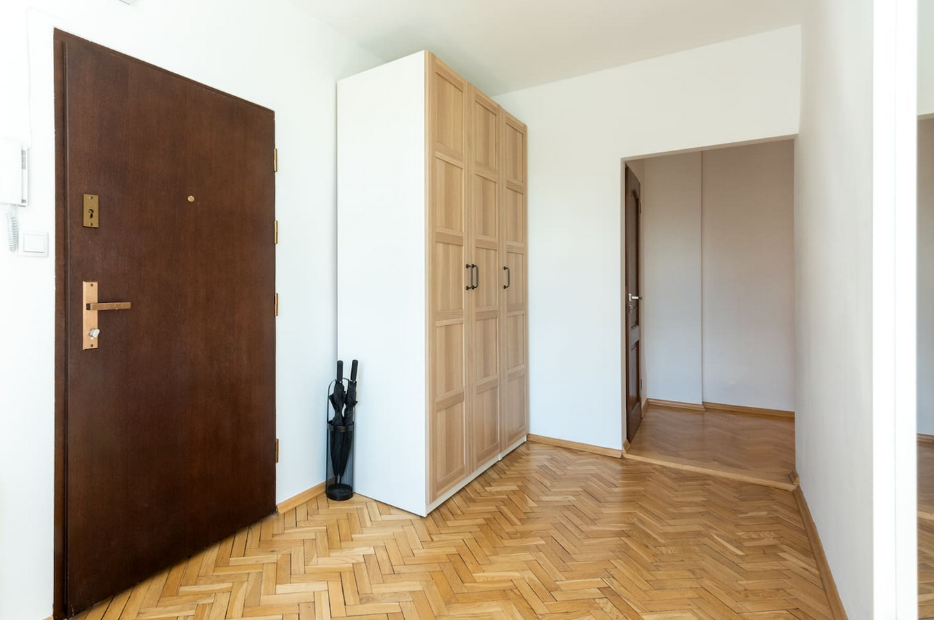 Urokliwy apartament z 3 sypialniami przy Rynku Głównym - 4