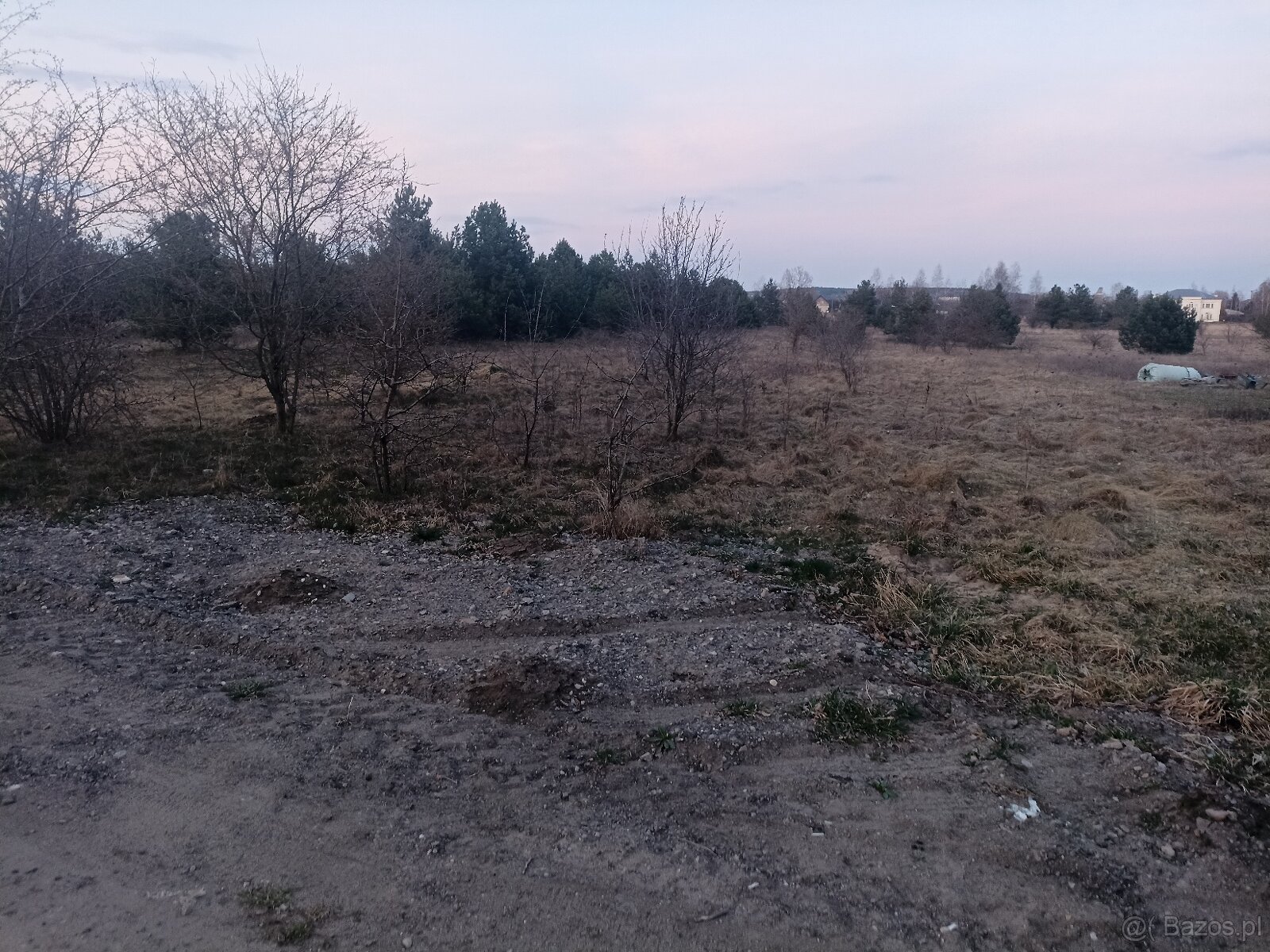 Sprzedam działkę inwestycyjną z warunkami zabudowy - 4