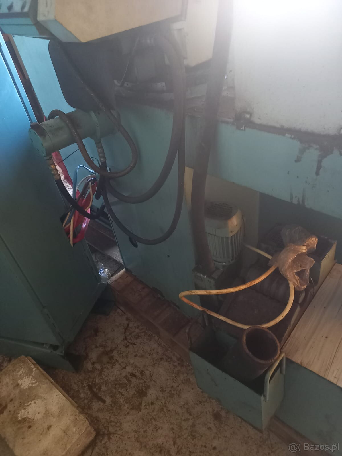 Szlifierka kłowa TOS, typ BU 16 - 4