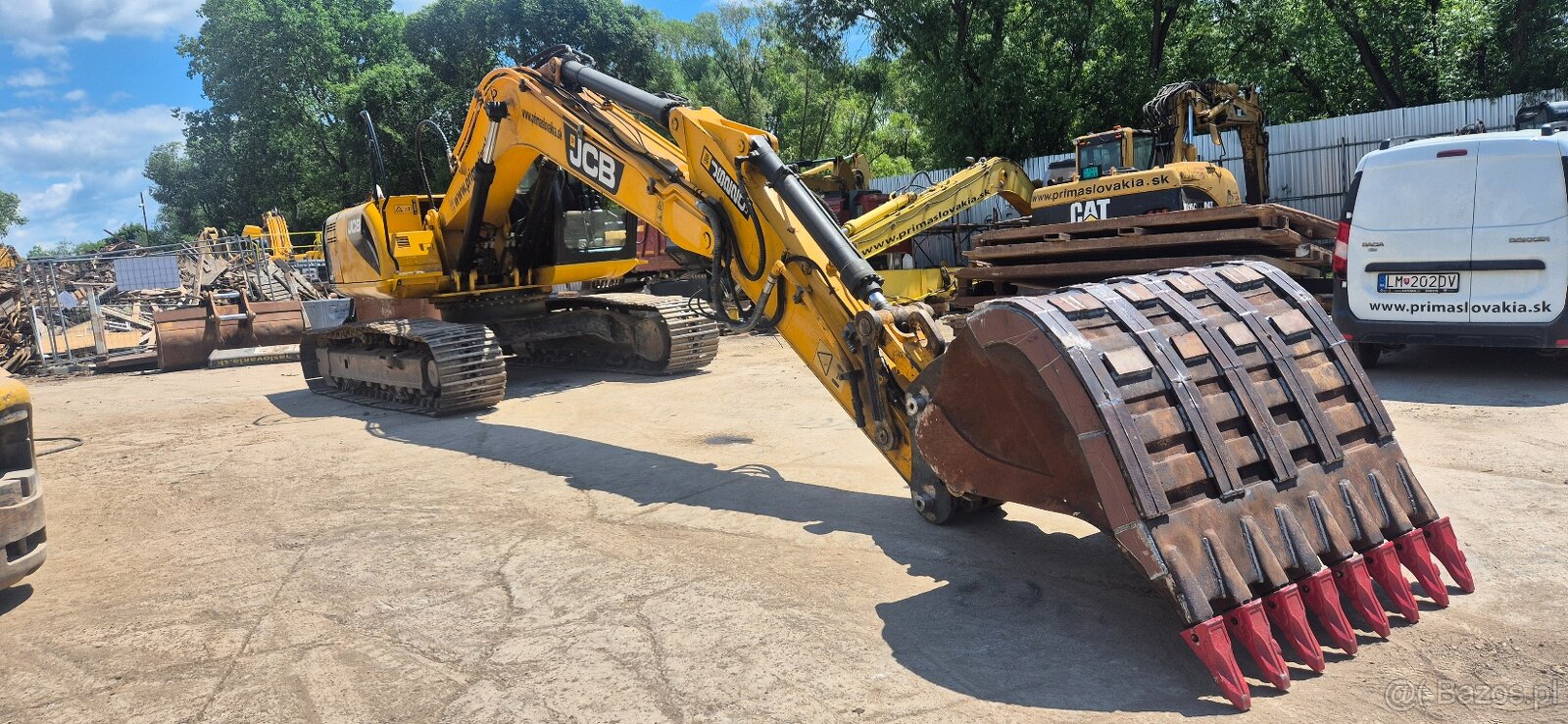 sprzedam koparka JCB 220 LC - 4