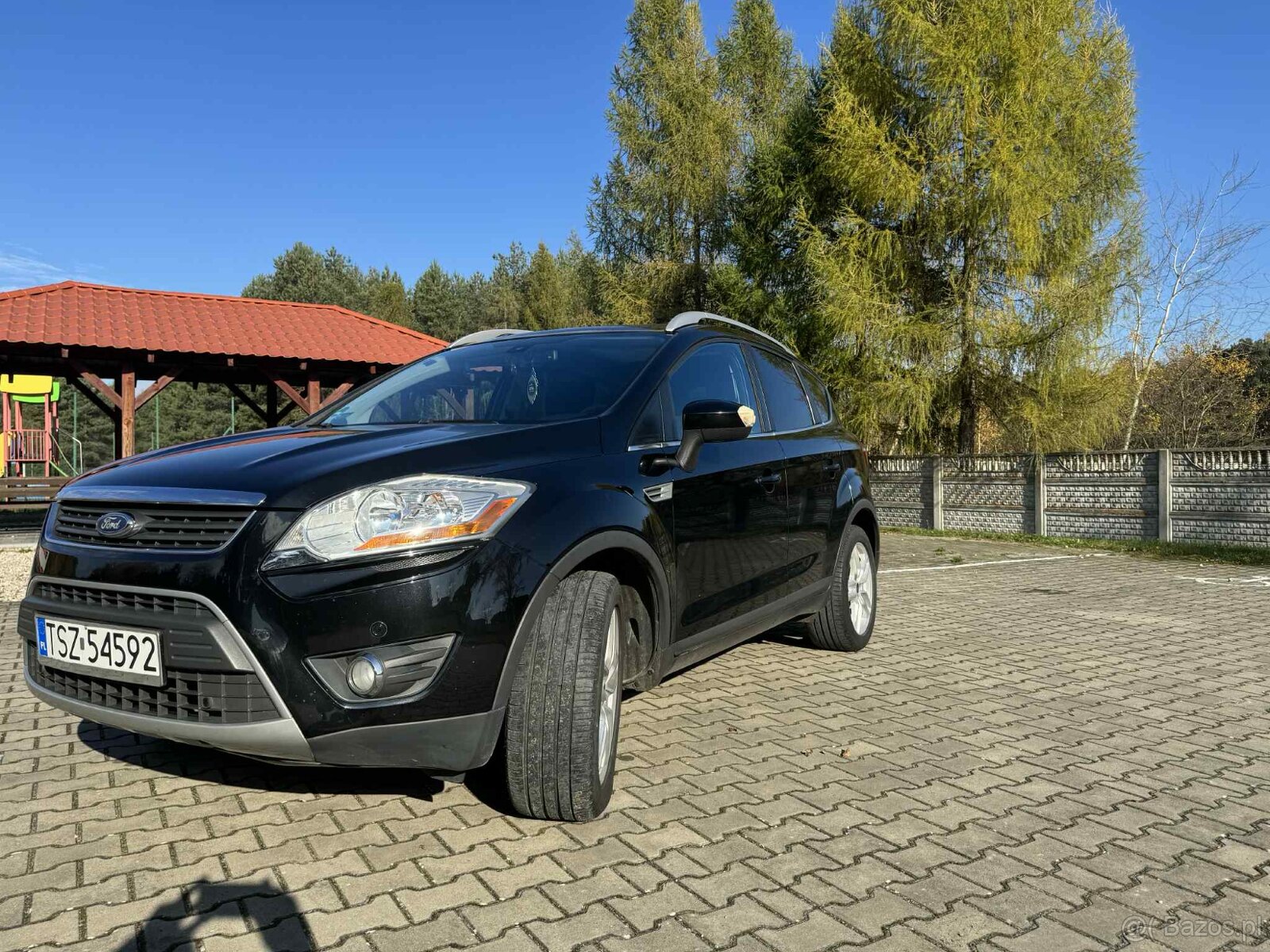 Ford Kuga . - 4