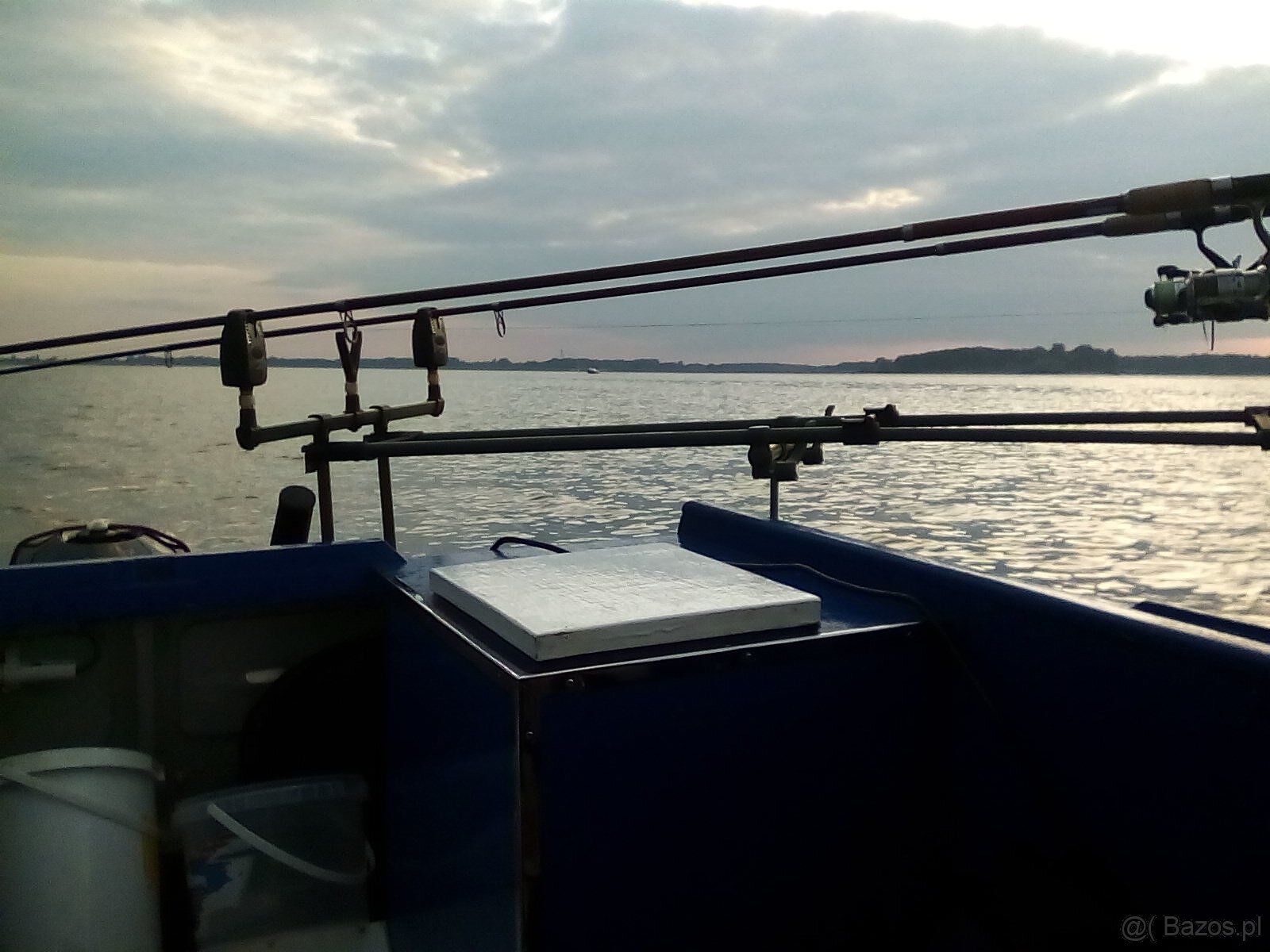 Łódż wędkarska kabinowa - 4