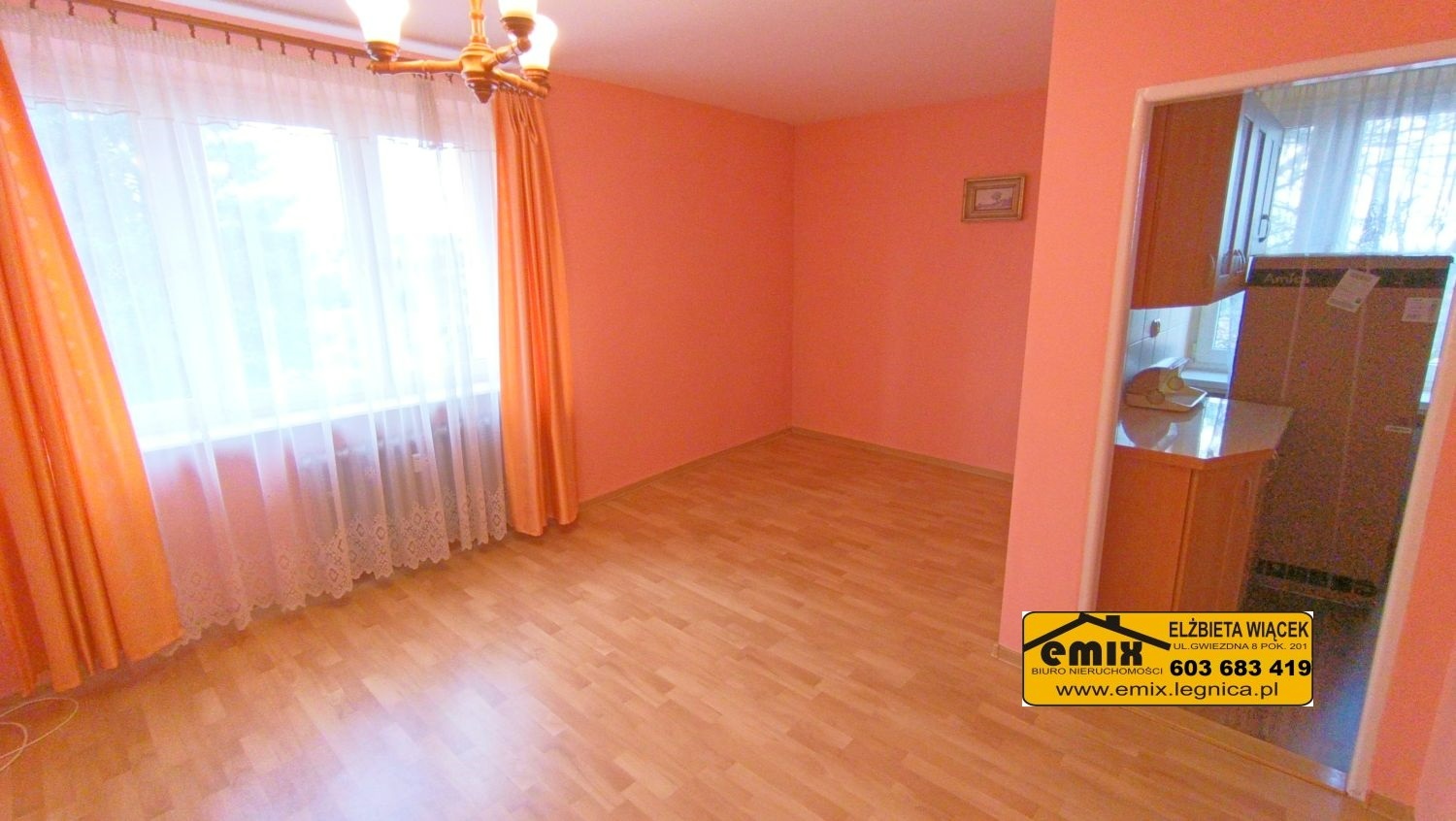 Kawalerka na III piętrze w Złotoryi do wynajęcia od zaraz - 4