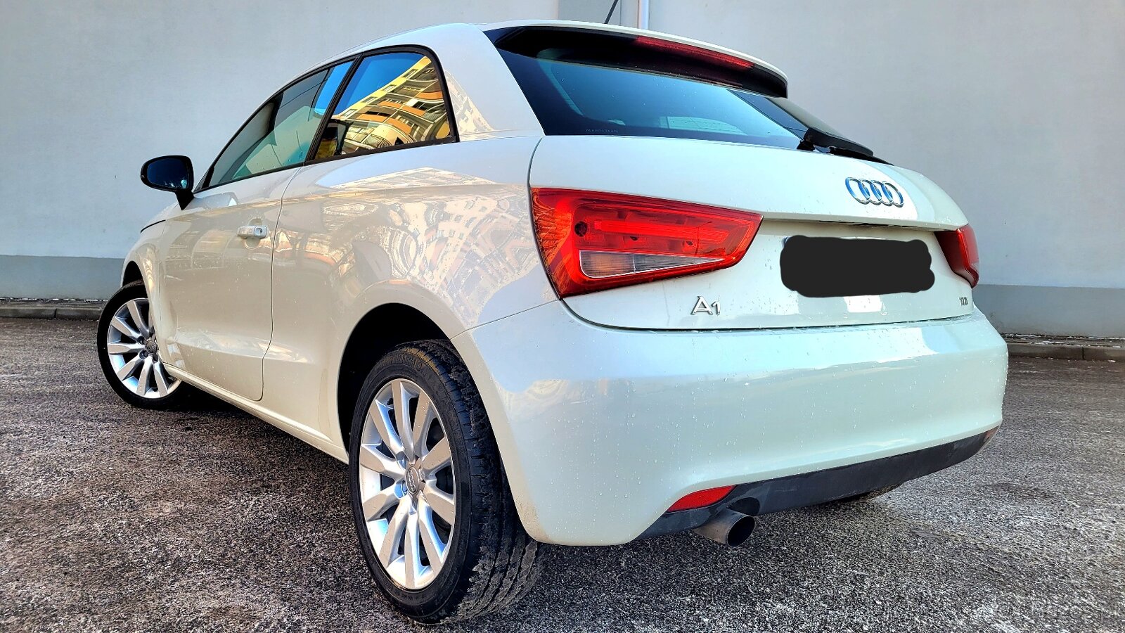 Biała DAMA AUDI a1 z Najlepszym silnikiem 1.6 diesel. - 4