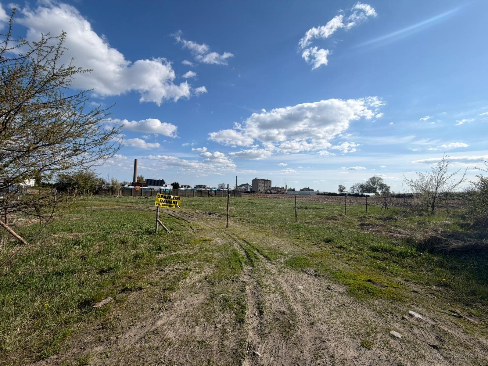 Działka budowlana o pow. 1701m2, Wojciechówka - 4