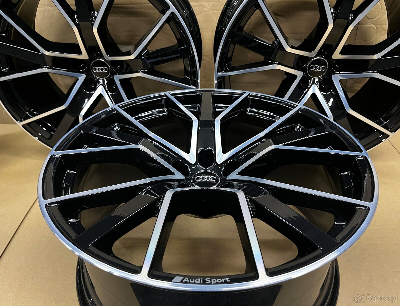 Felgi Audi Q8 SQ8 10J x 22 ET21 4M8601025Q / AQ 5x112 - 4