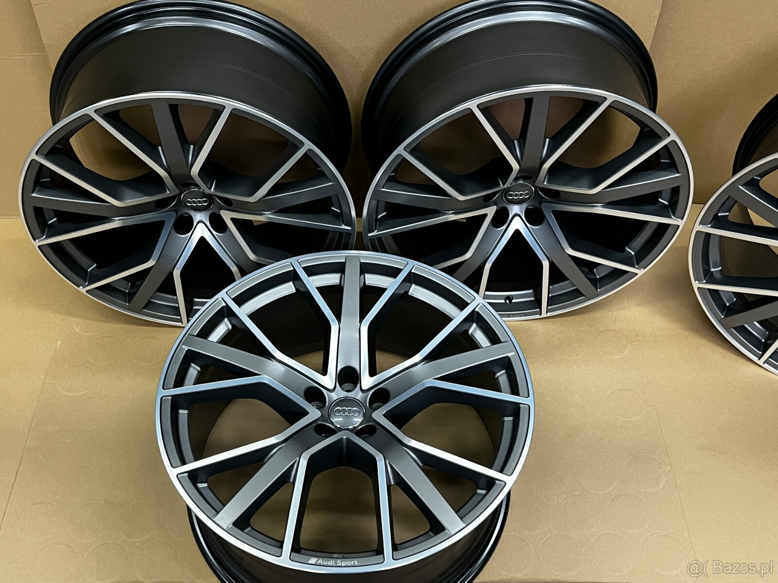 22 cale Audi Q8 SQ8 4MN 4M8601025AQ Q CQ CP 10J x 22'' ET2 - 4