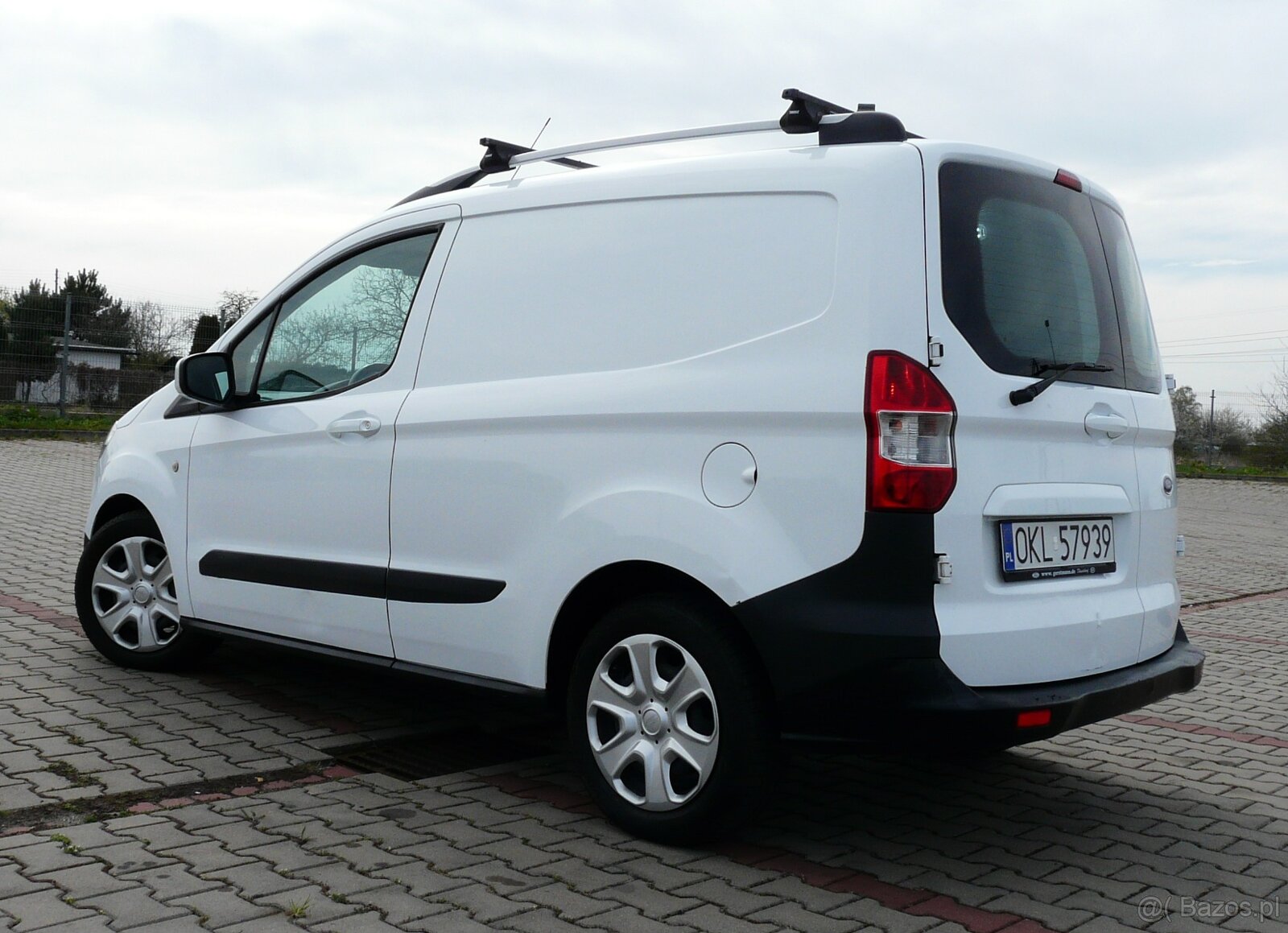 Ford Transit Courier - 4