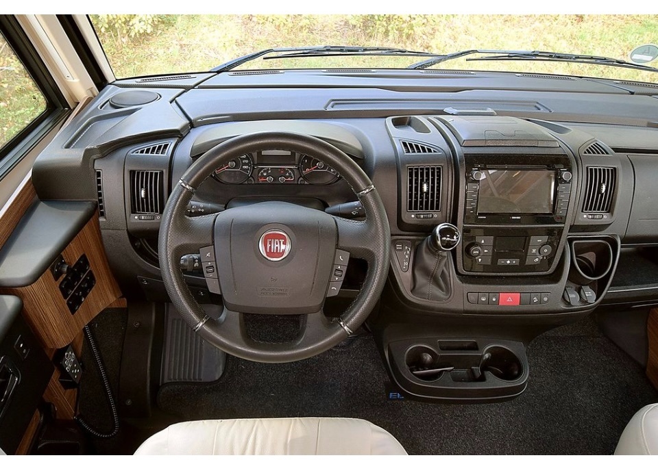 eura mobil integra 890 - 4