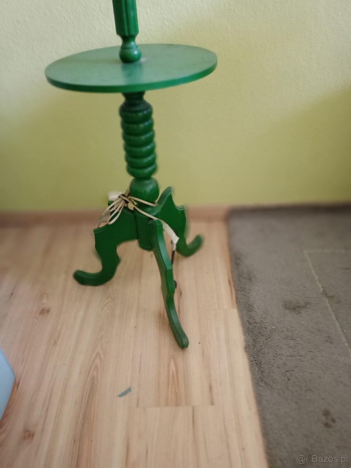 Lampa podłogowa w stylu vintage z wbudowanym stolikiem i aba - 4