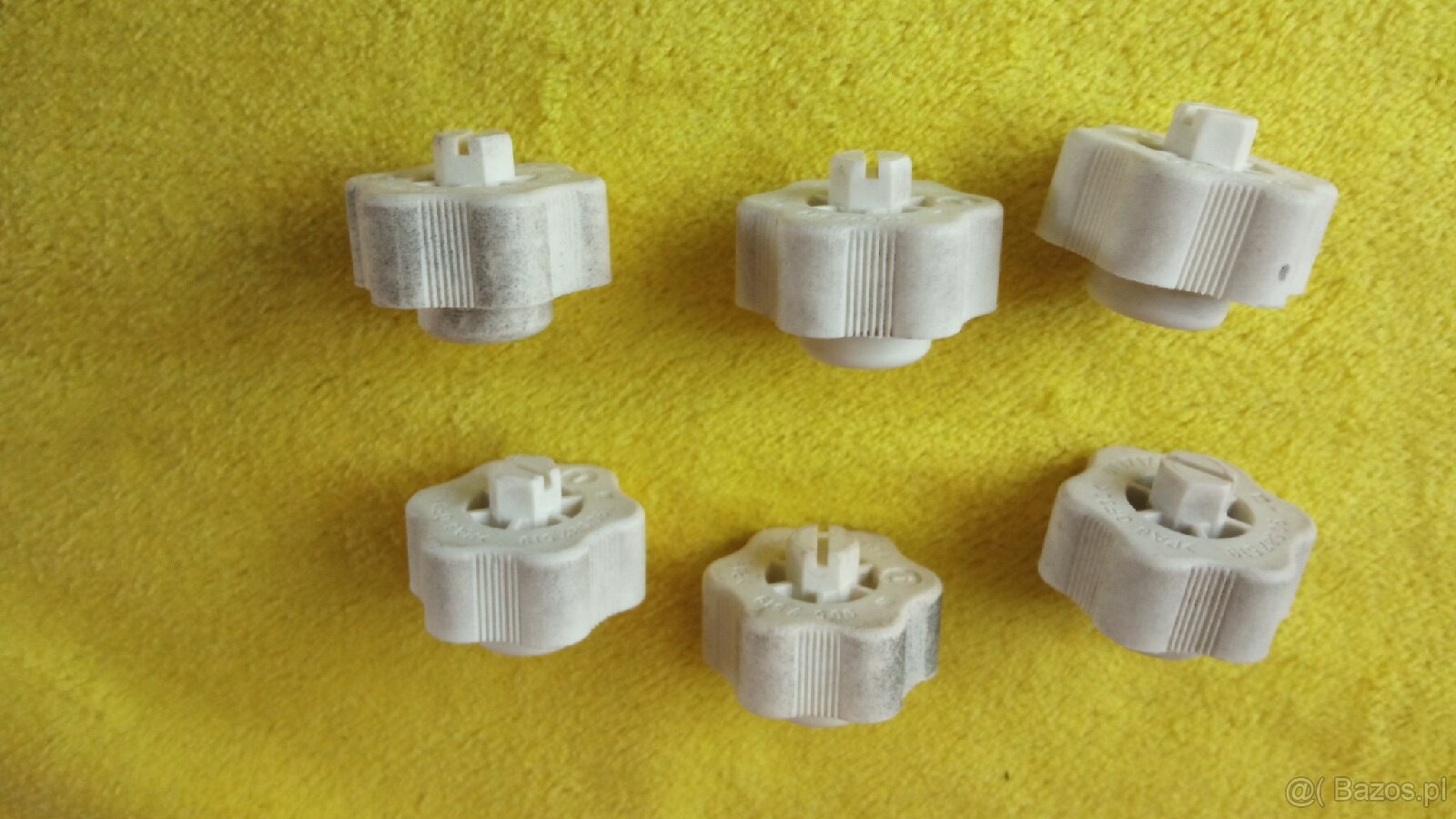 Nakrętka przykręcenia tylnej lampy opel astra g hachback - 4