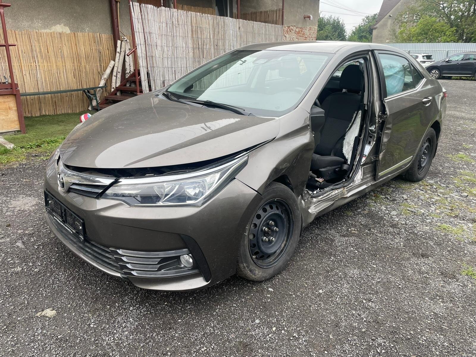 Toyota Corolla 1.6i 97kw, r.2019, klimatyzacja, 1. wlascicie - 4