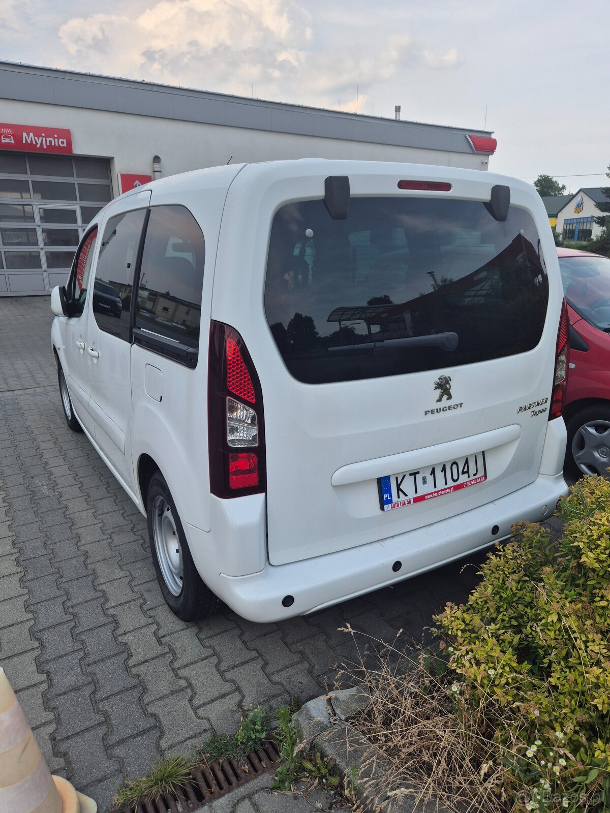 Sprzedam samochód Peugeot Partner 1.6 HDi z 2018 roku - 4