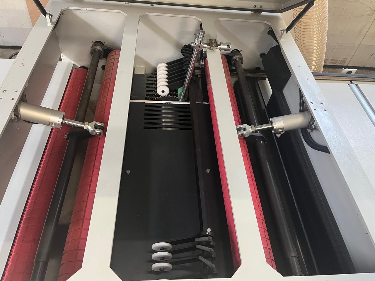 Wielopiła Canmaksan MC-1100 do cięcia MDF - 4