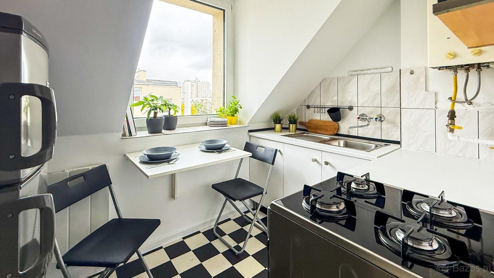 Na sprzedaż kawalerka na Wildzie tuż koło przystanku - 4