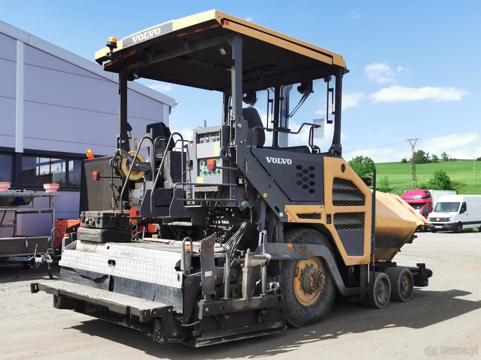 Sprzedam układarka kołowa VOLVO ABG P6870C - 4