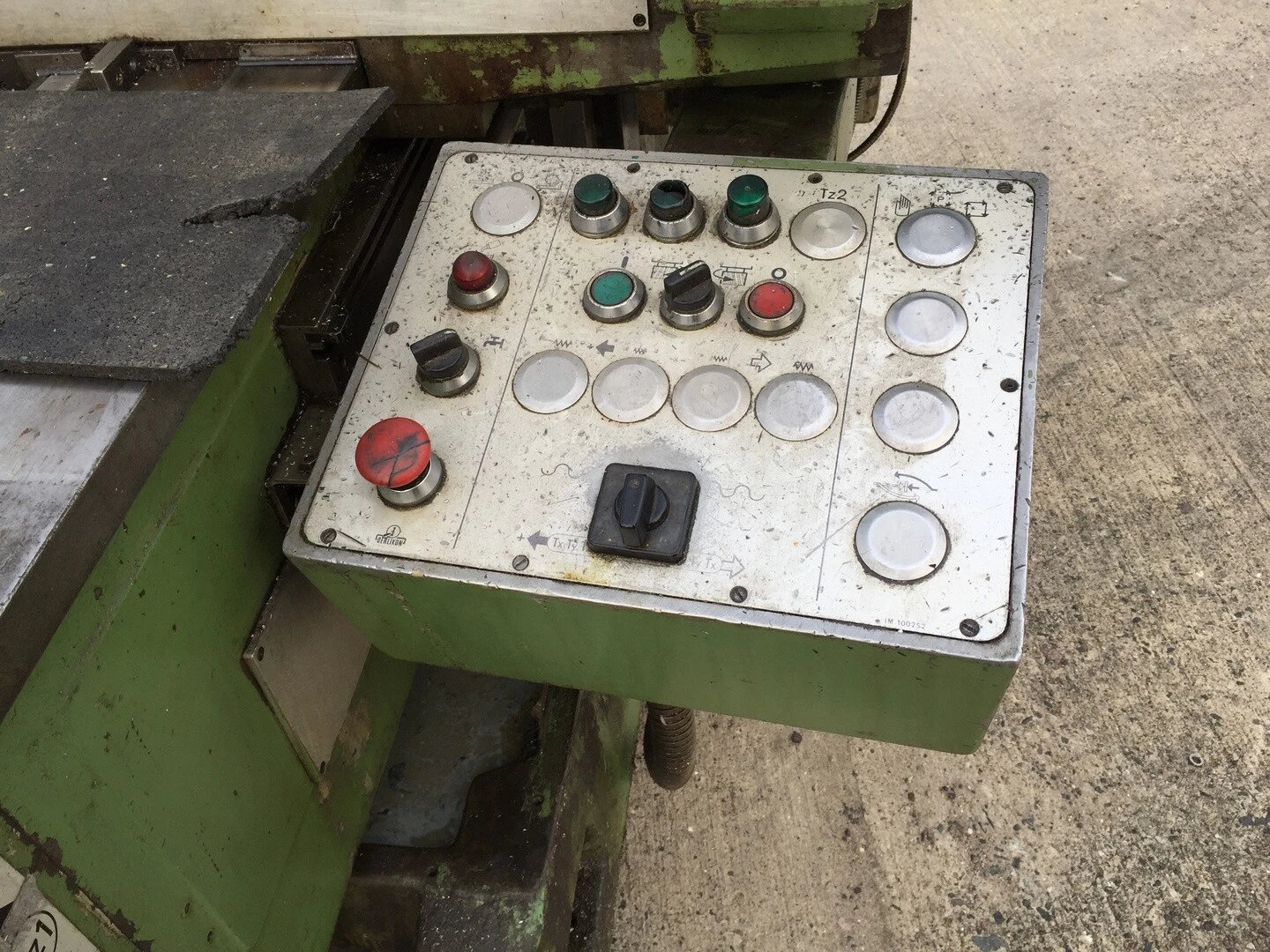 Frezarka Oerlikon MH 10 H + narzędzia - 4