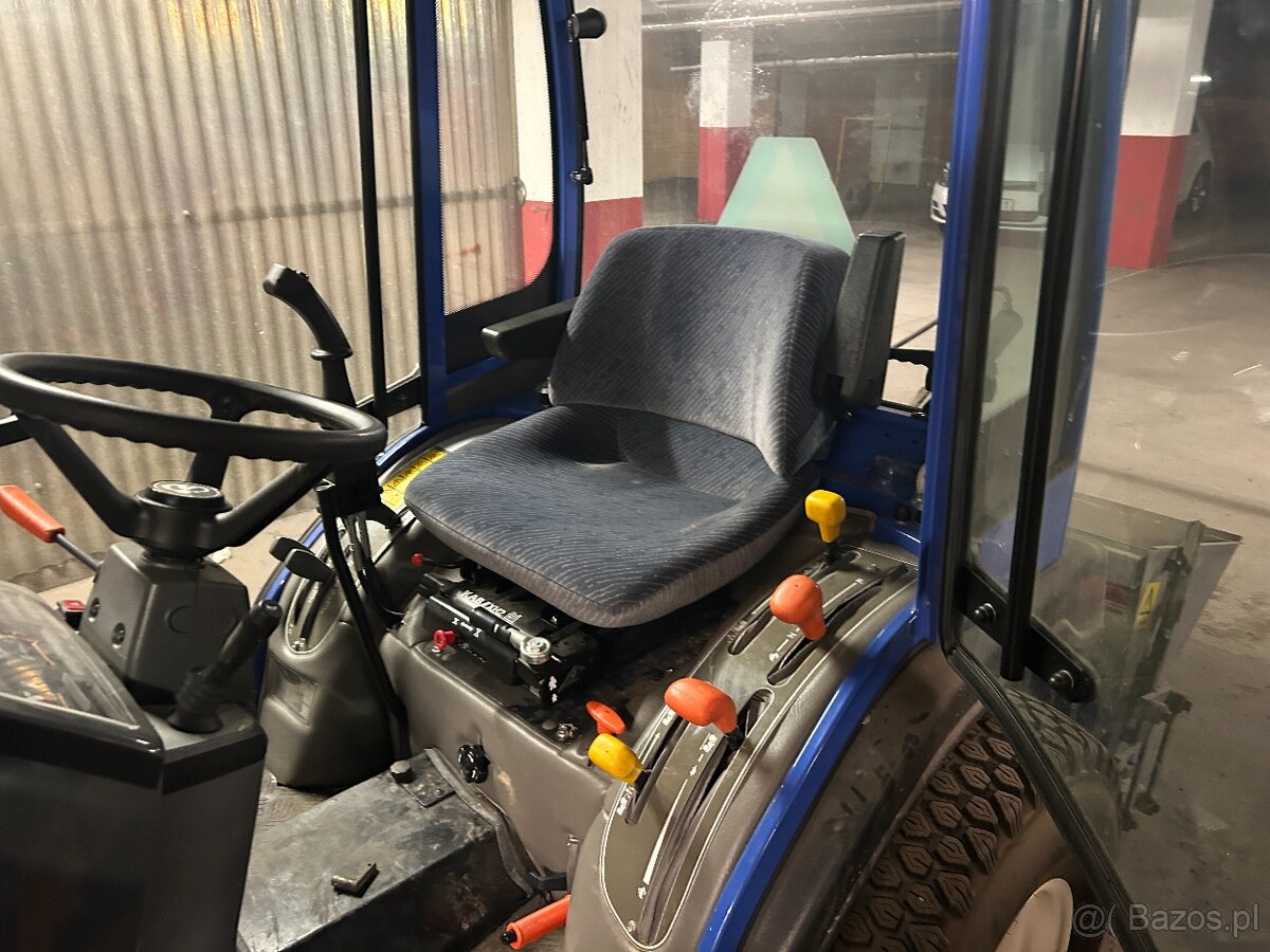 Iseki TM3265 kompaktowy ciągnik - 4