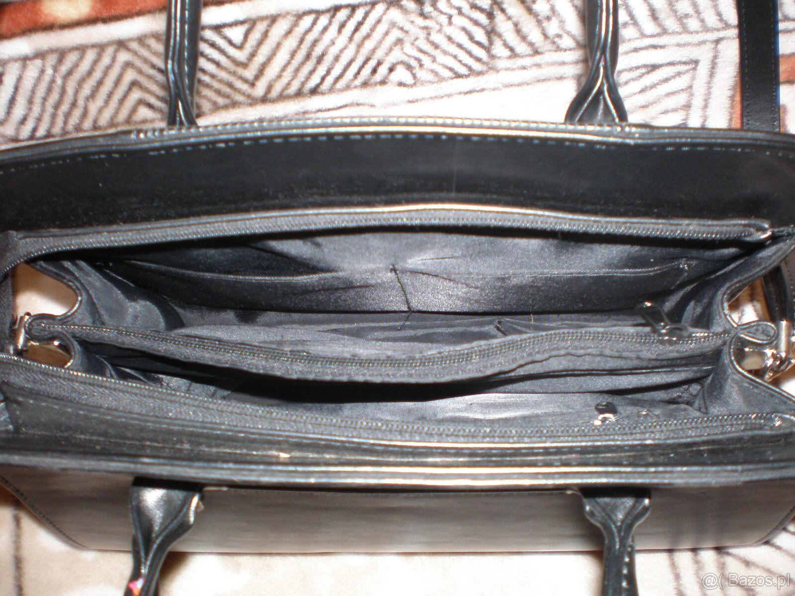 Sprzedam torebkę w kolorze czarnym - 4