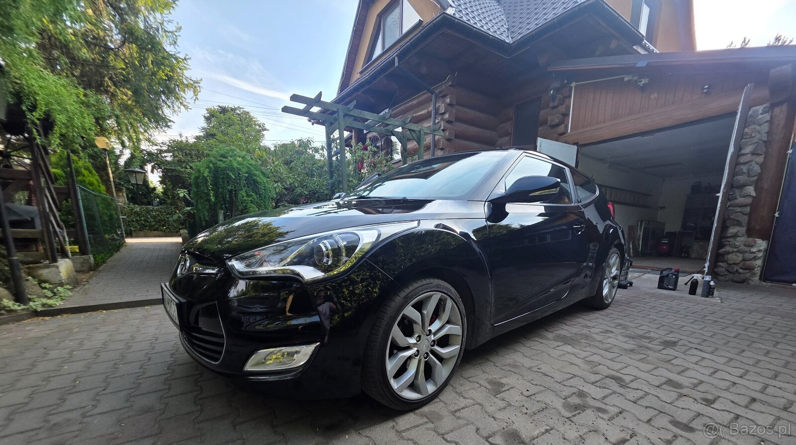 Sprzedam Hyundai Veloster- Garażowany - 4