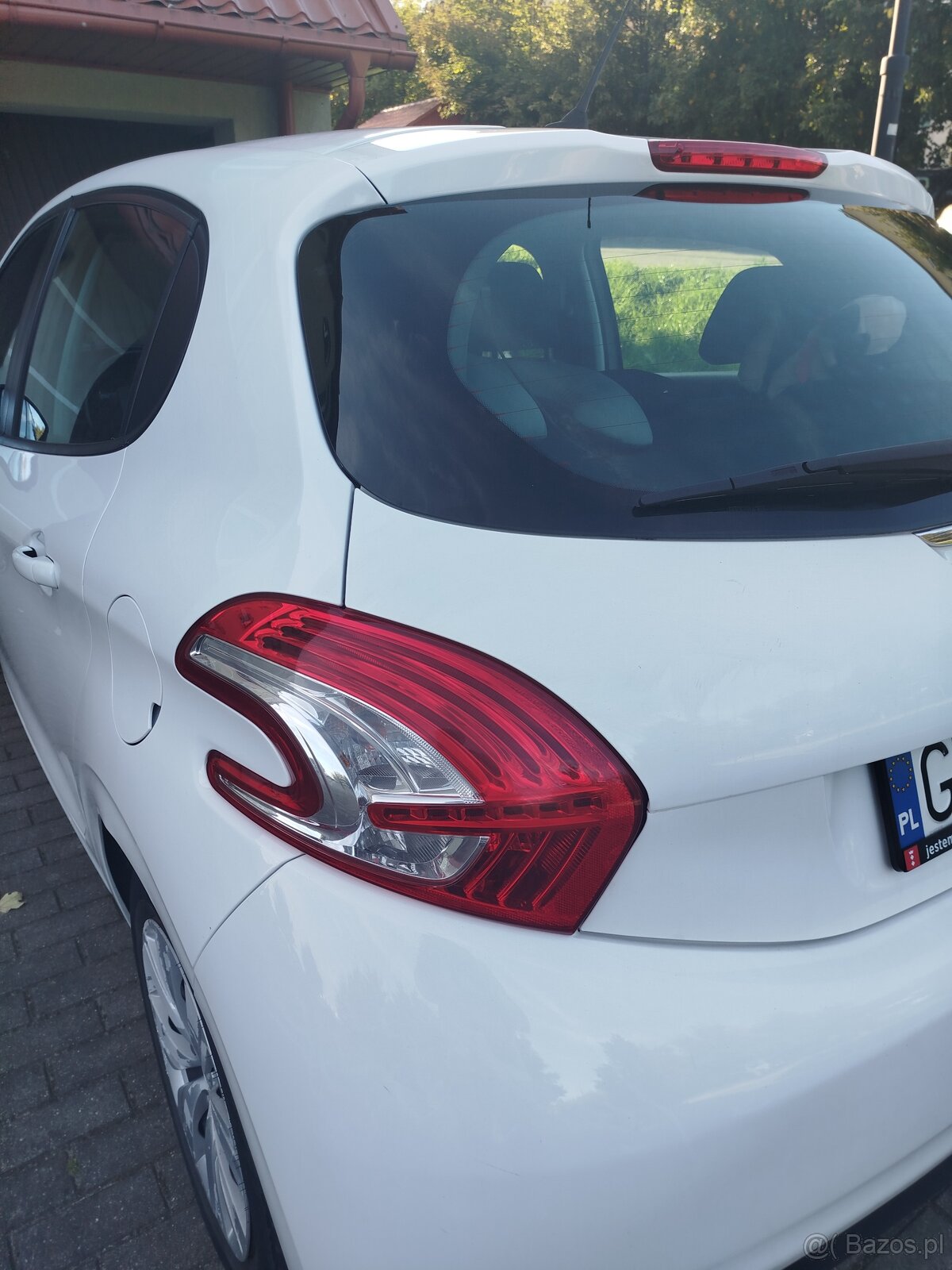 Peugeot 208 - 4