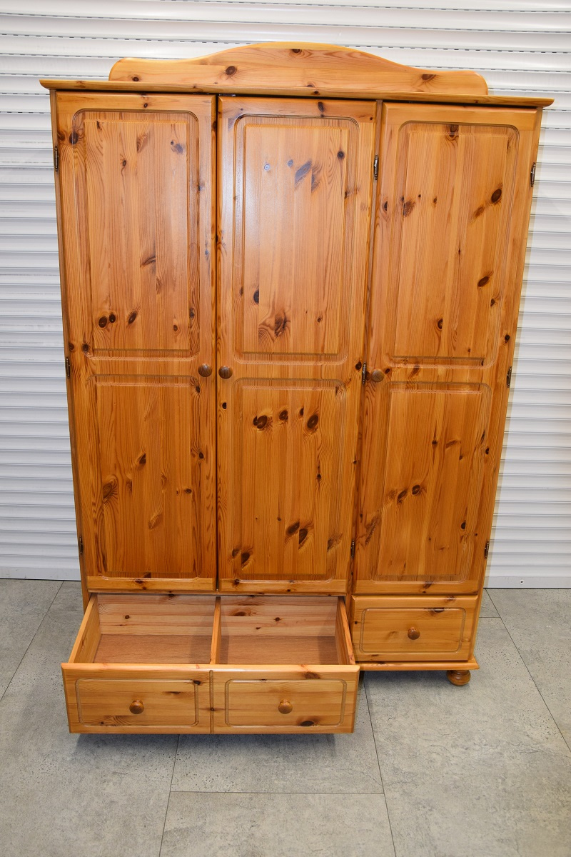 szafa z drewna sosnowego - jak nowa - 4