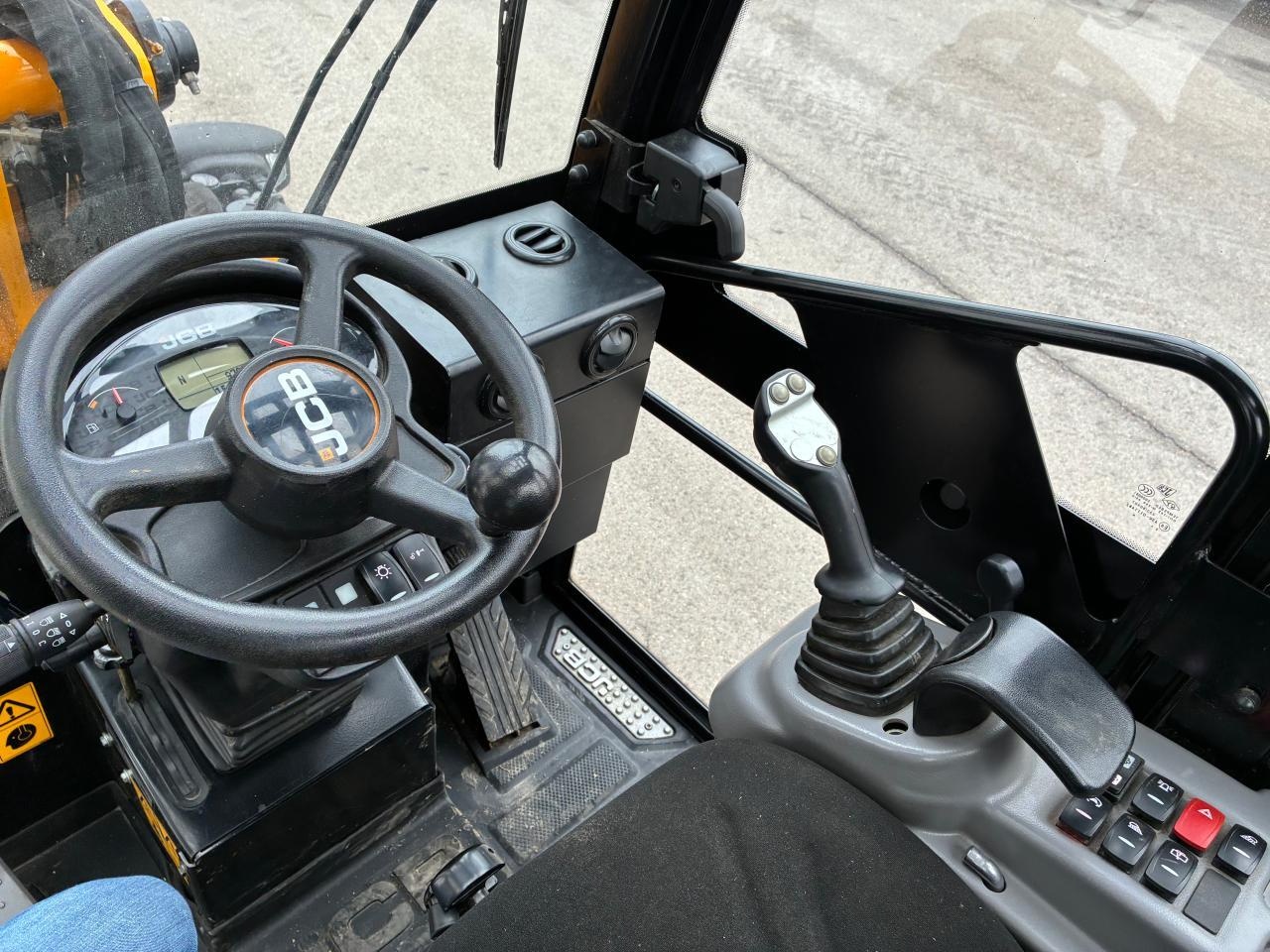 JCB 403 PLUS AGRI HL – ładowarka przegubowa - 4