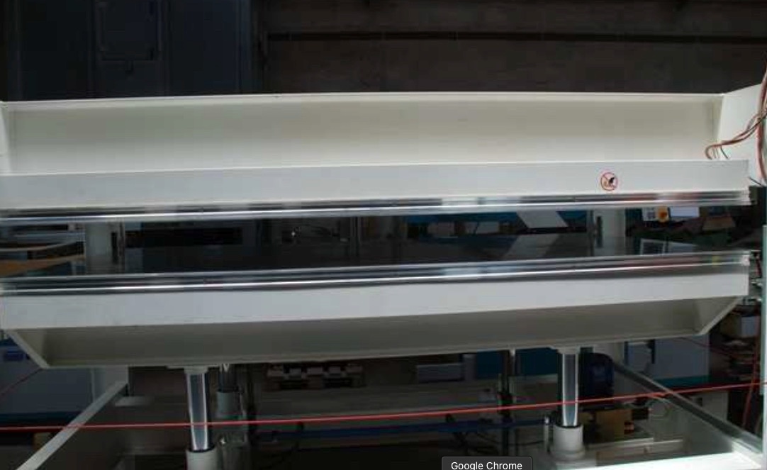 Półkowa prasa hydrauliczna ICOTET CON 2 - 4