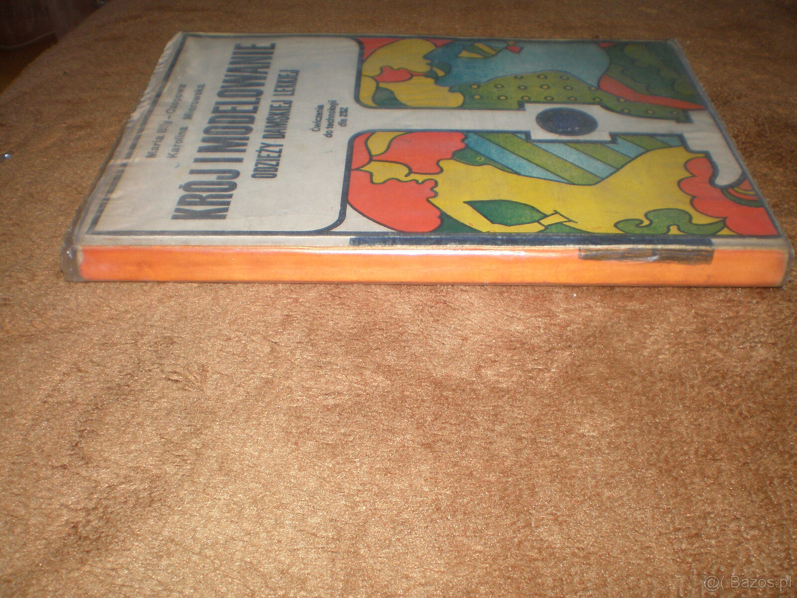 Sprzedam książkę używaną Krój i modelowanie odzieży damskie - 4