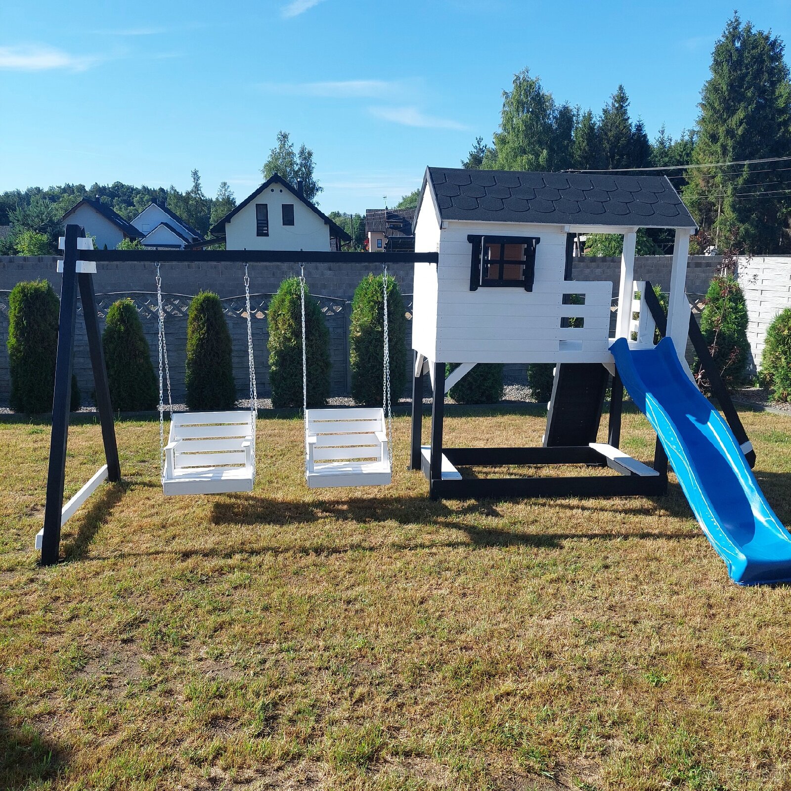 Domek dla dzieci plac zabaw - 4