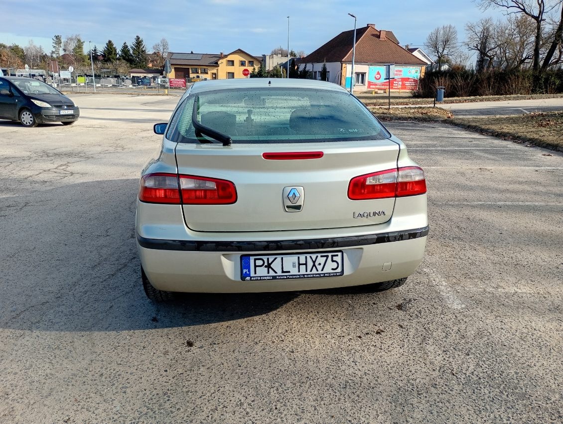 Reno laguna 2004 - 4