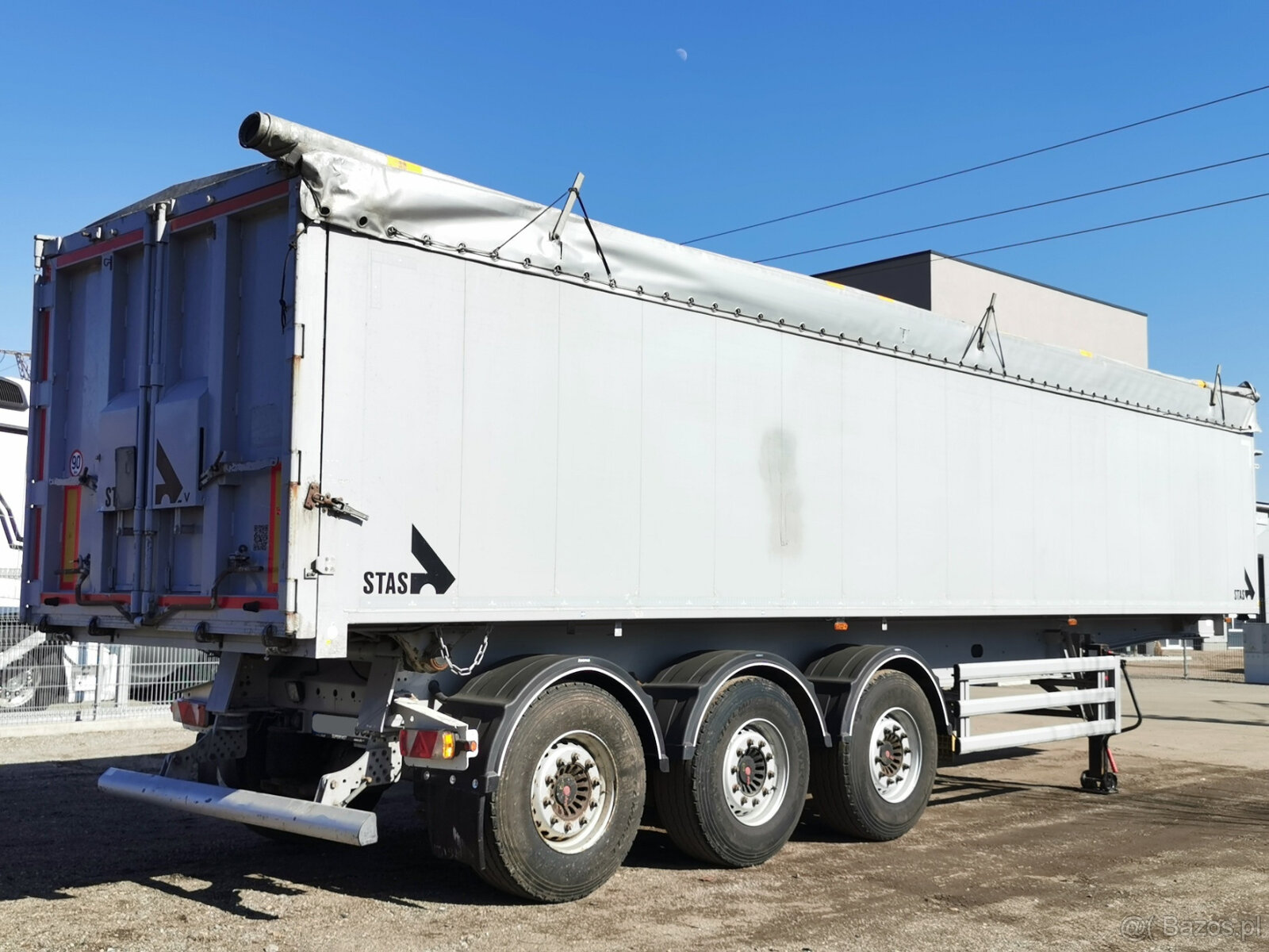 Sprzedaję naczepę wywrotkę STAS S300CX o pojemności 50 m3. - 4