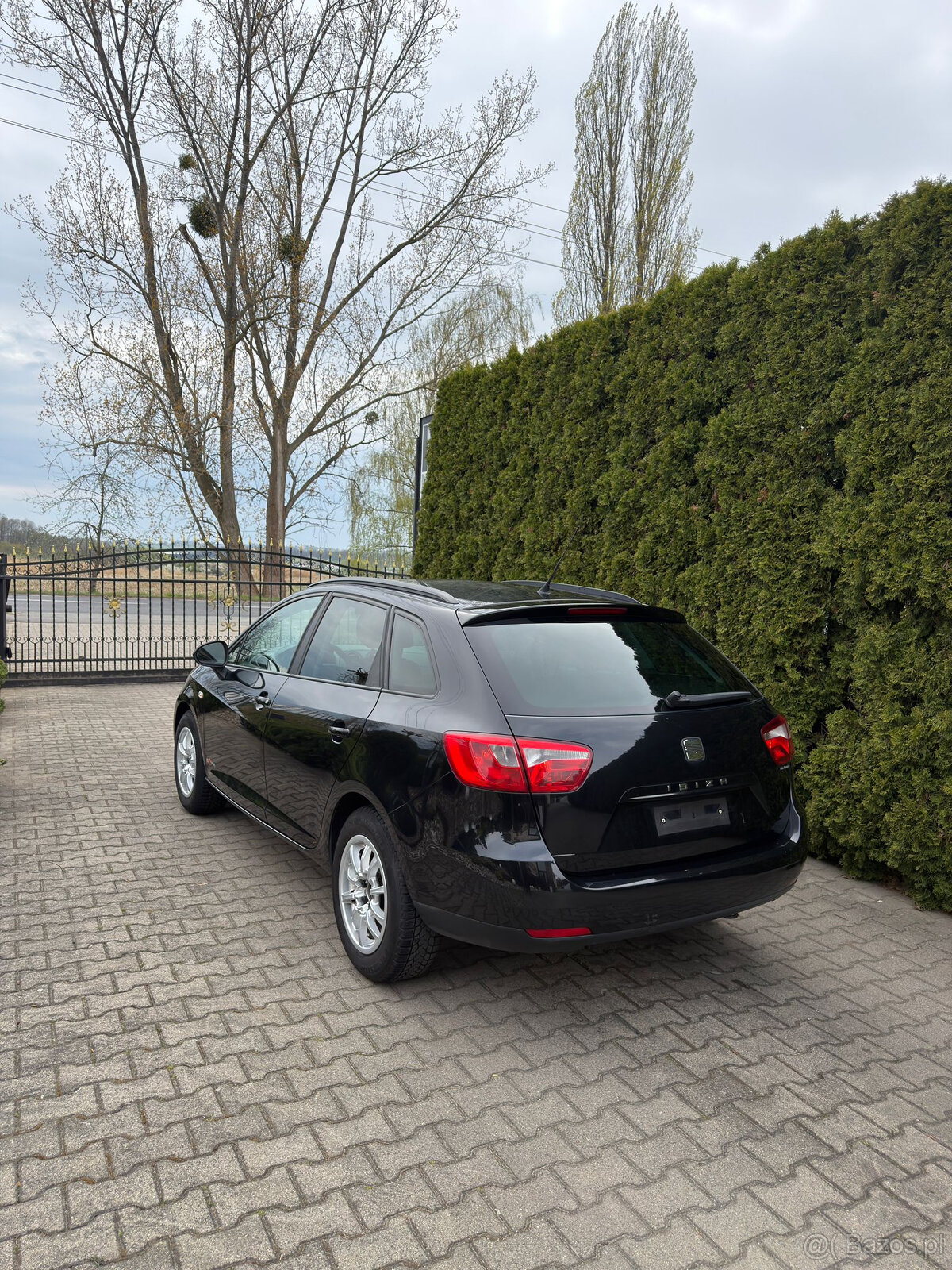 Seat Ibiza combi 1,4 16V pelna opcja model 2012 - 4