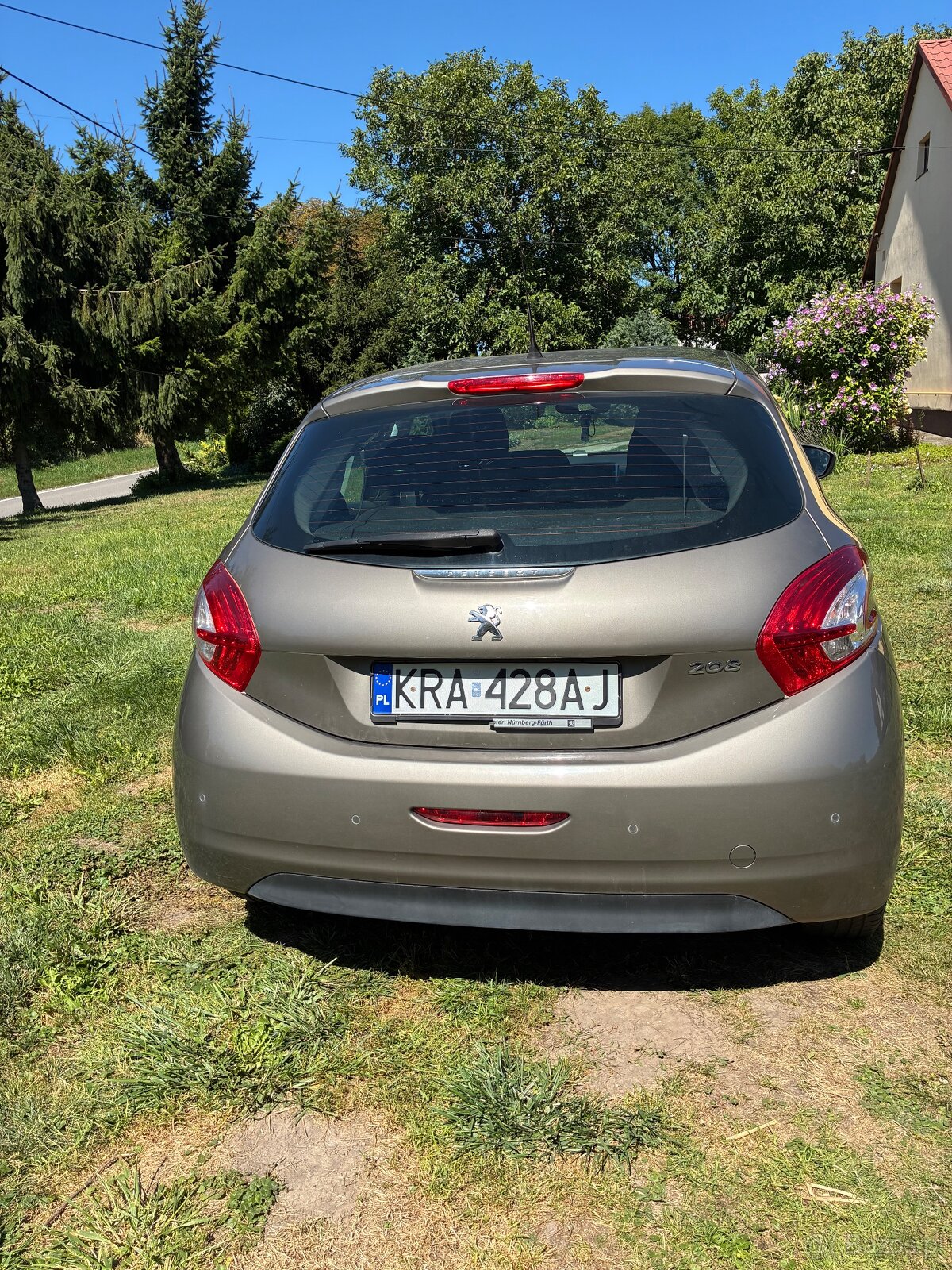 Peugeot 208 - 4