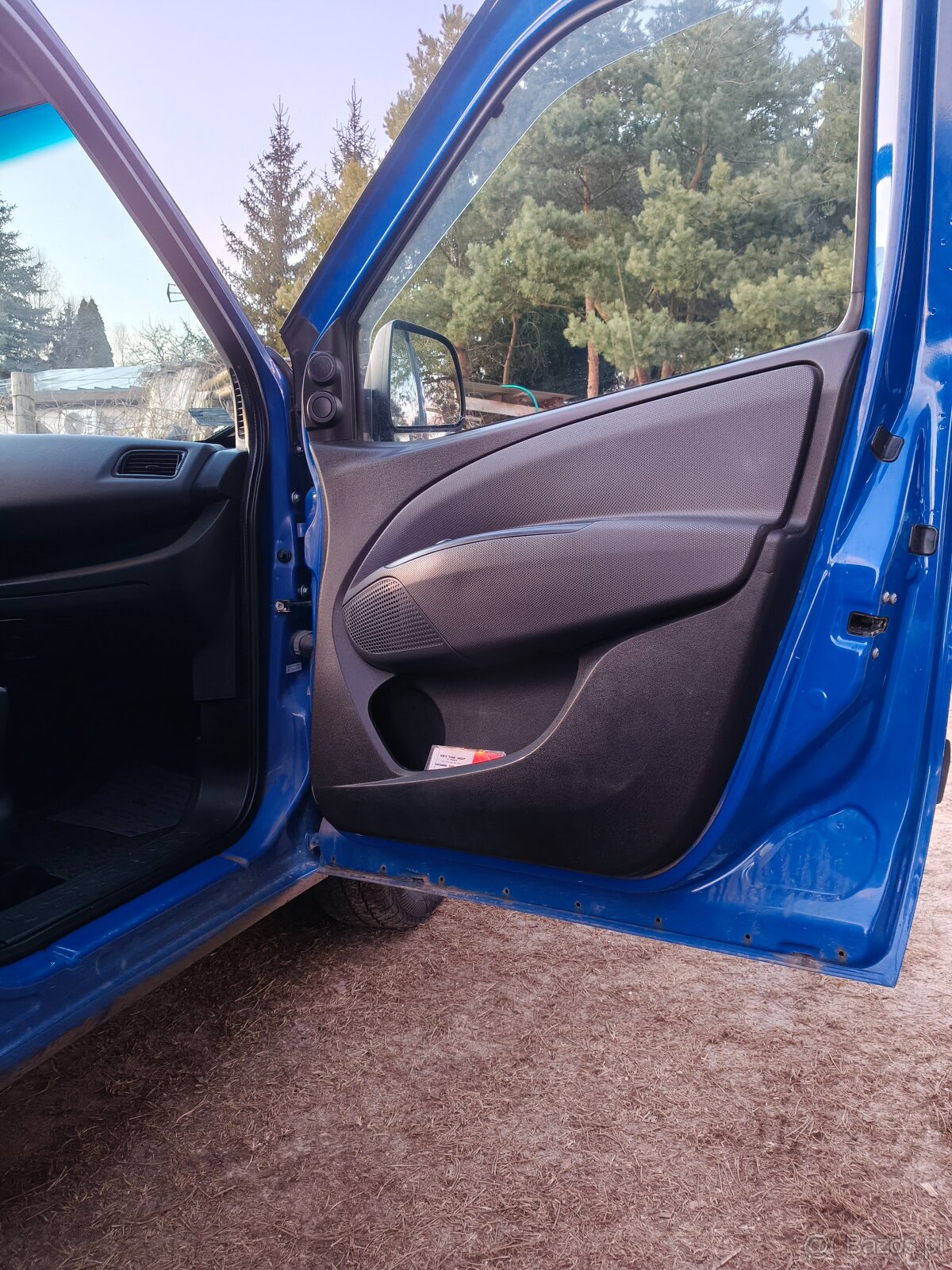 Sprzedam auto dostawcze fiat Doblo - 4