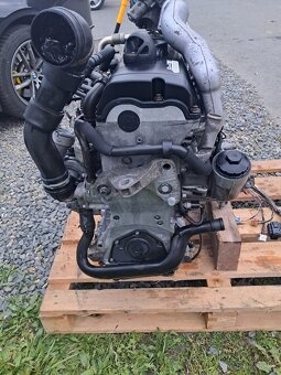 Silnik 2,5 tdi 96kw TYP BNZ Transporter T5 - 4