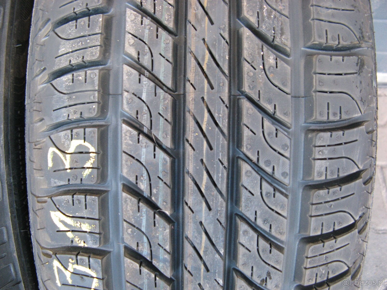 235/70R16 GOODYEAR Wrangler HP All Weather - nr.1313 - 4