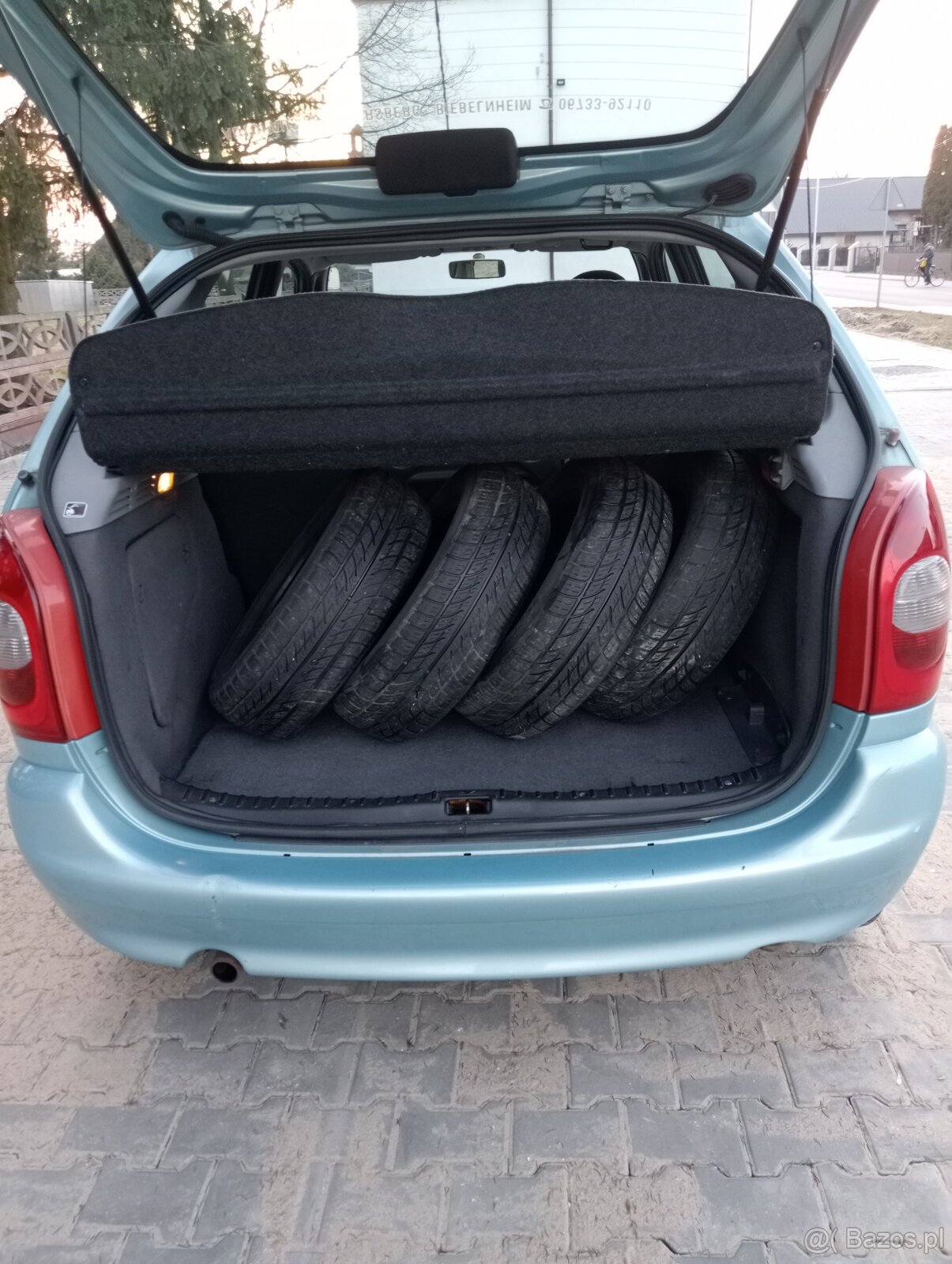 Samochód osobowy - 4