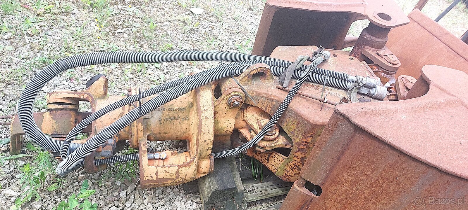 Hydrauliczny chwytak dwuszczękowy - 4