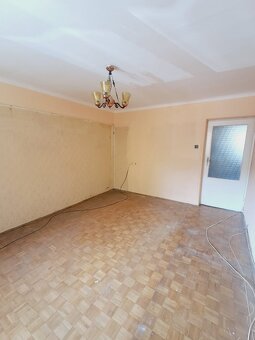 2 pokojowe mieszkanie, 42,4 m², parter, do remontu – Centrum - 4