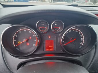 Opel Meriva B 2010 - 4